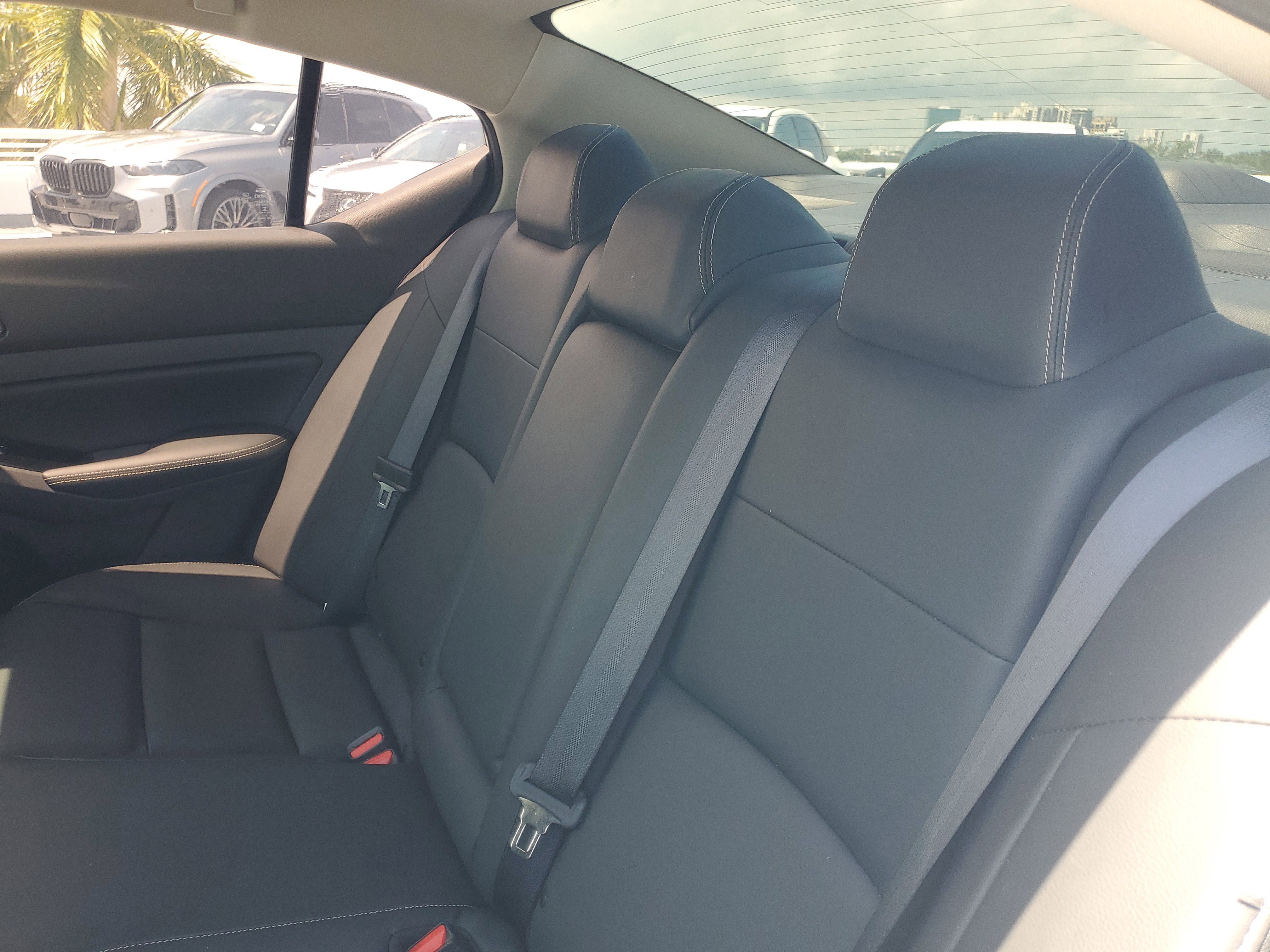 Used 2023 Nissan Altima 2.5 SL FWD image 12