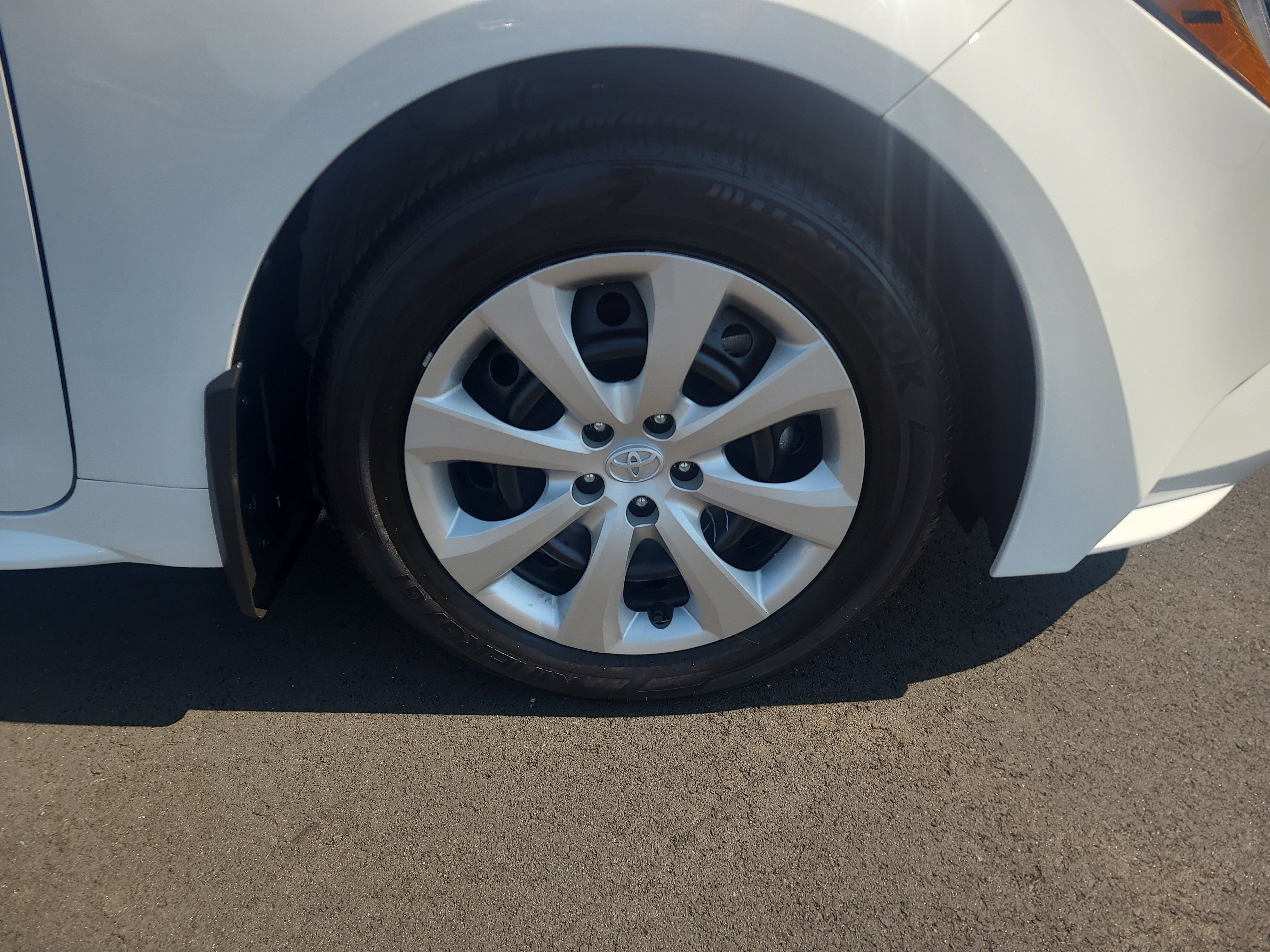 Certified 2025 Toyota Corolla LE image 12