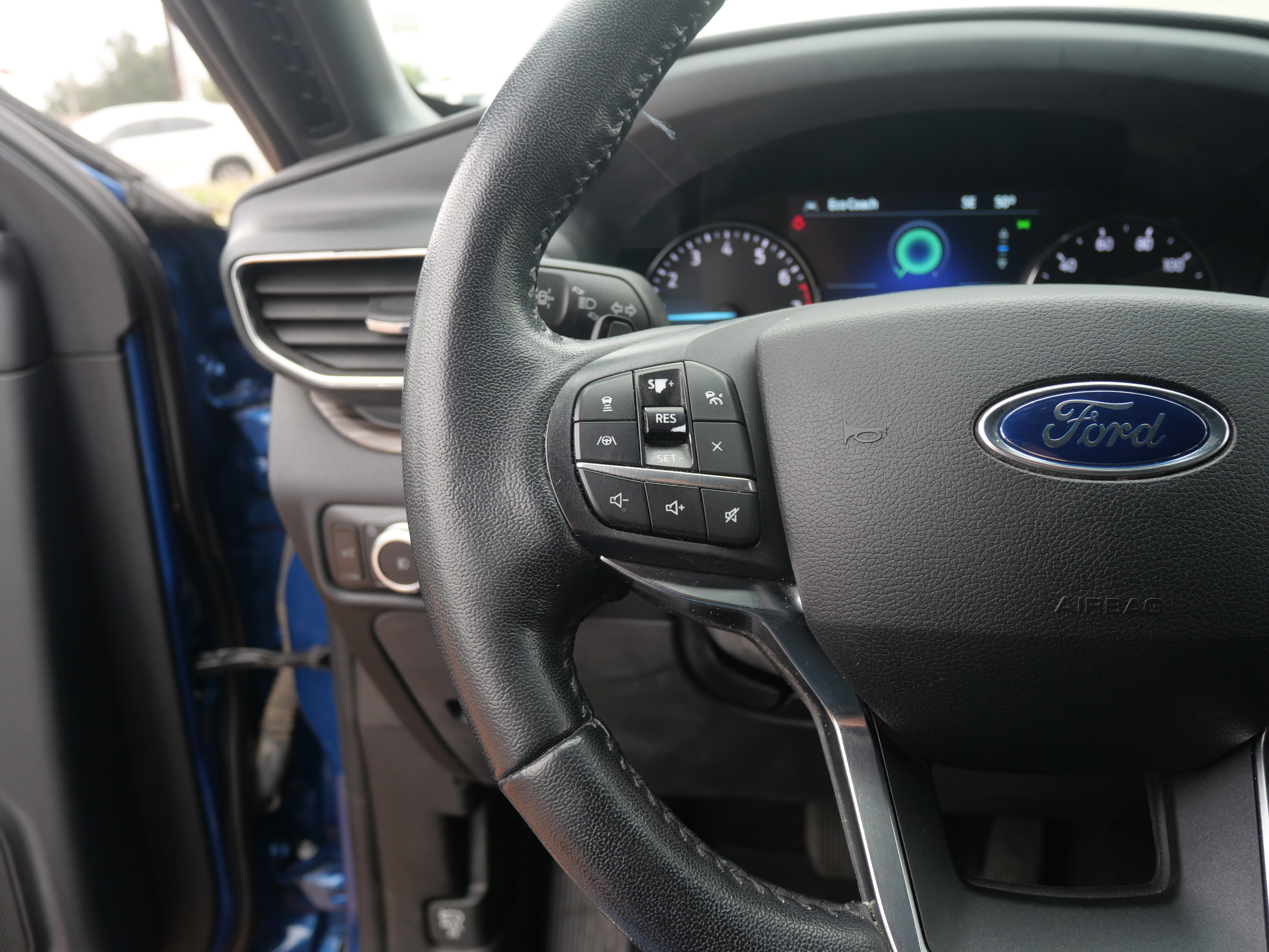 Used 2020 Ford Explorer Limited image 25