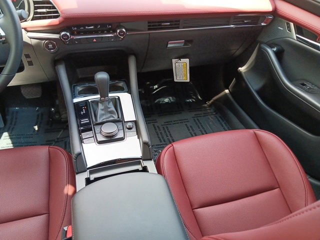 Certified 2025 MAZDA MAZDA3 Hatchback w/Premium Plus Pkg image 16
