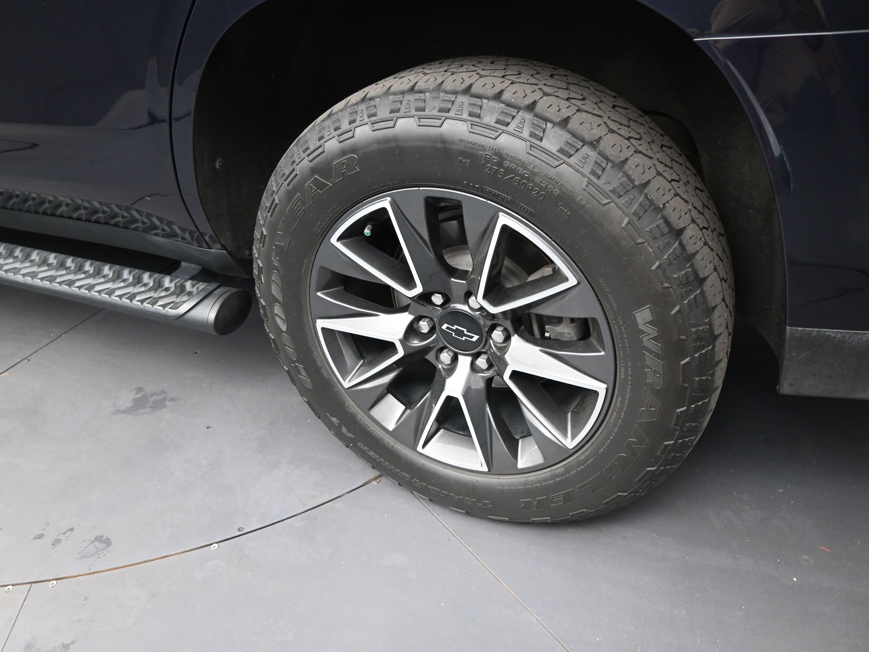 Used 2021 Chevrolet Tahoe Z71 w/ Luxury Package image 20