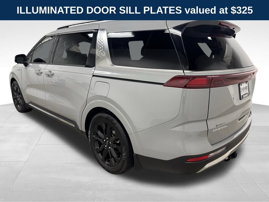 Used 2024 Kia Carnival SX Prestige image 5