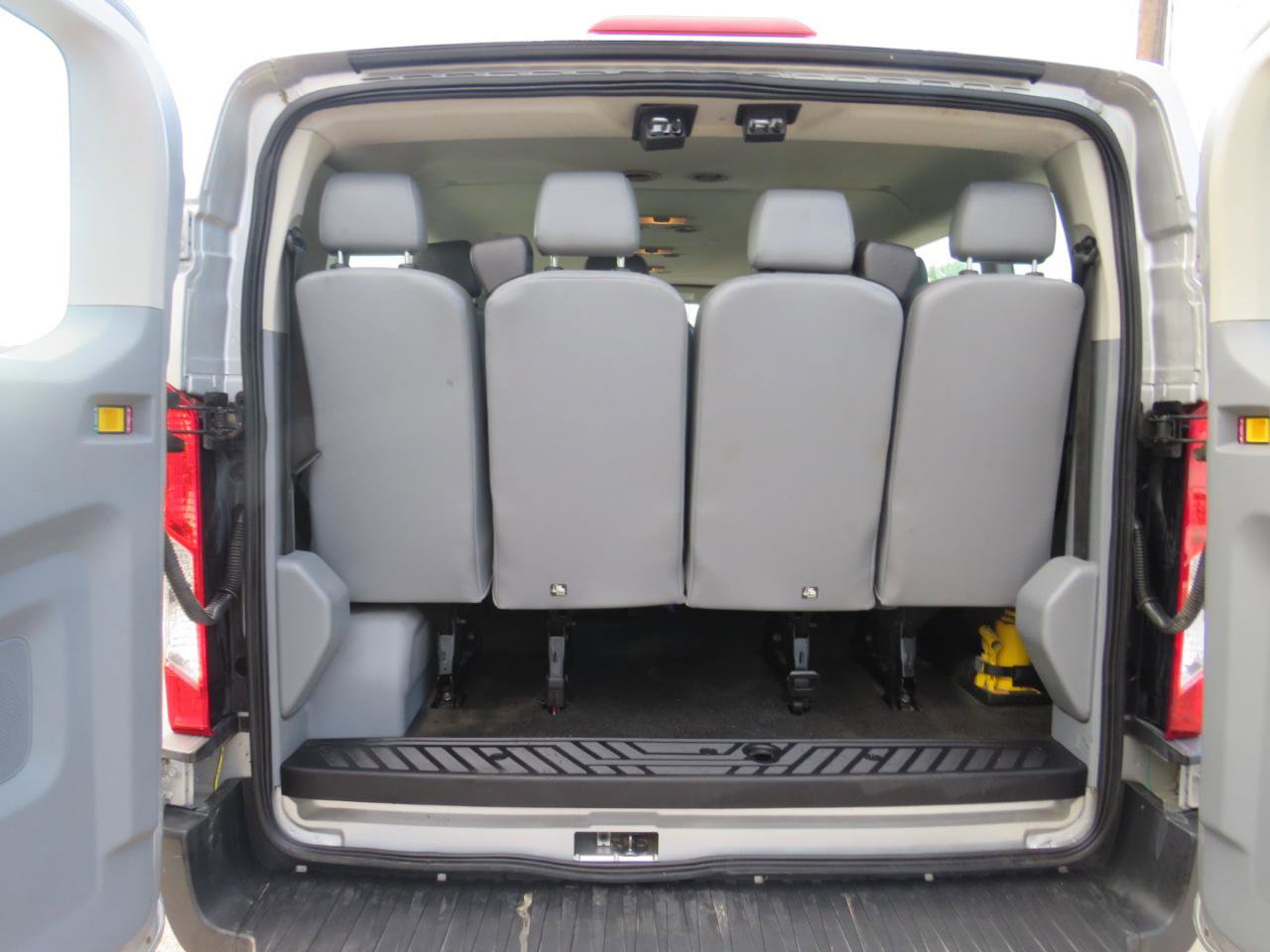 Used 2015 Ford Transit 350 XL RWD image 31