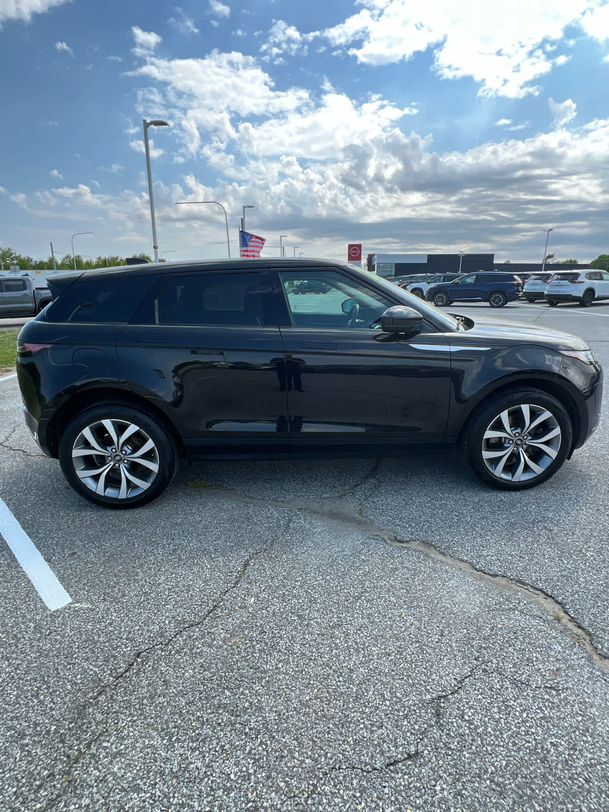 Used 2020 Land Rover Range Rover Evoque SE AWD/4WD image 6