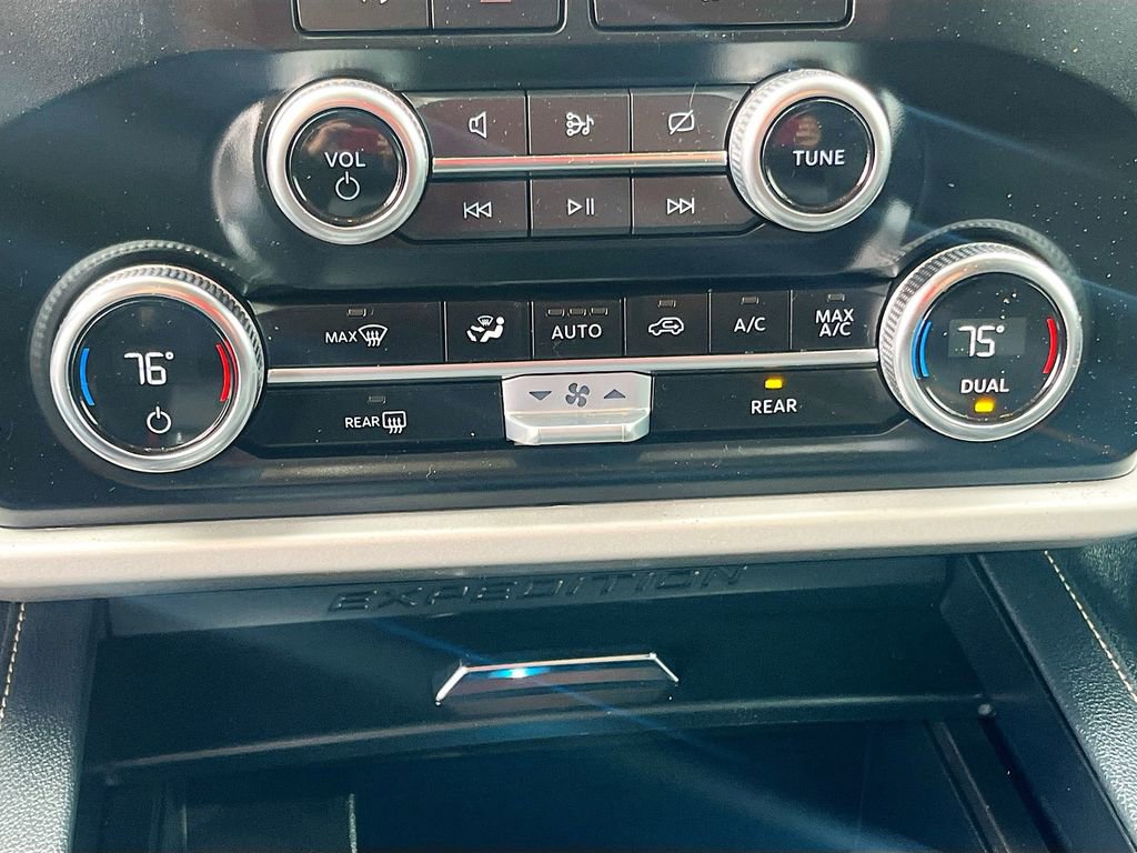Used 2023 Ford Expedition XLT RWD image 16