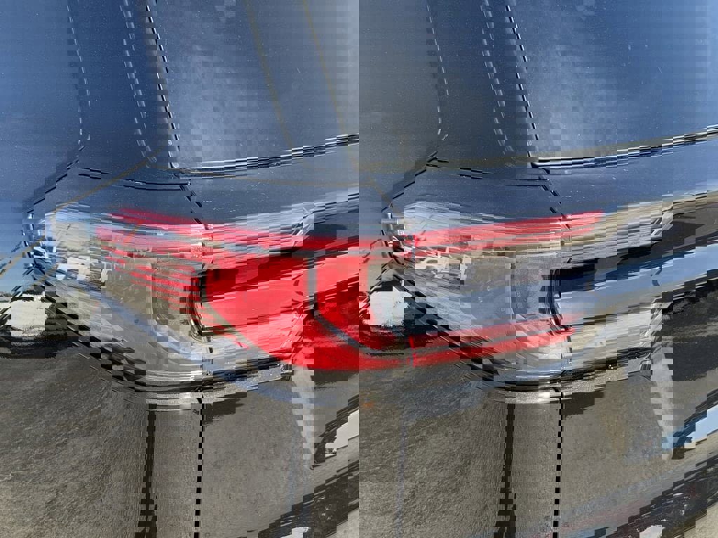 New 2026 GMC Acadia Elevation image 11