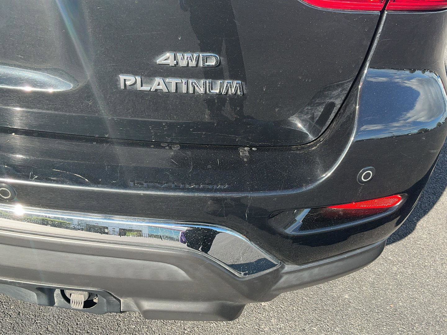 Used 2019 Nissan Pathfinder Platinum image 34
