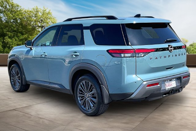 New 2026 Nissan Pathfinder SL w/ SL Premium Package FWD image 3
