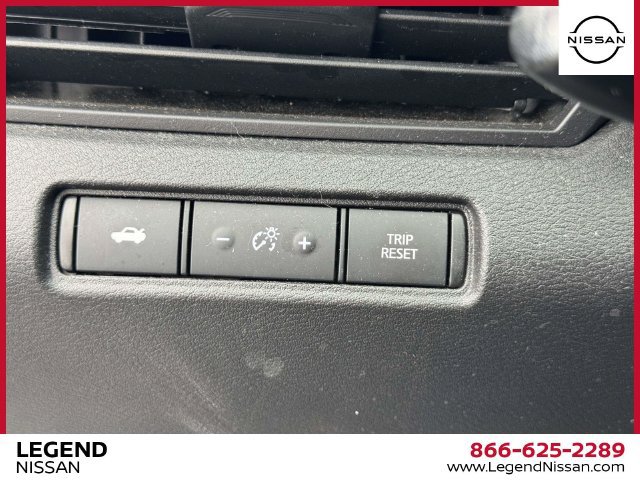 Used 2024 Nissan Altima 2.5 SV AWD/4WD image 20