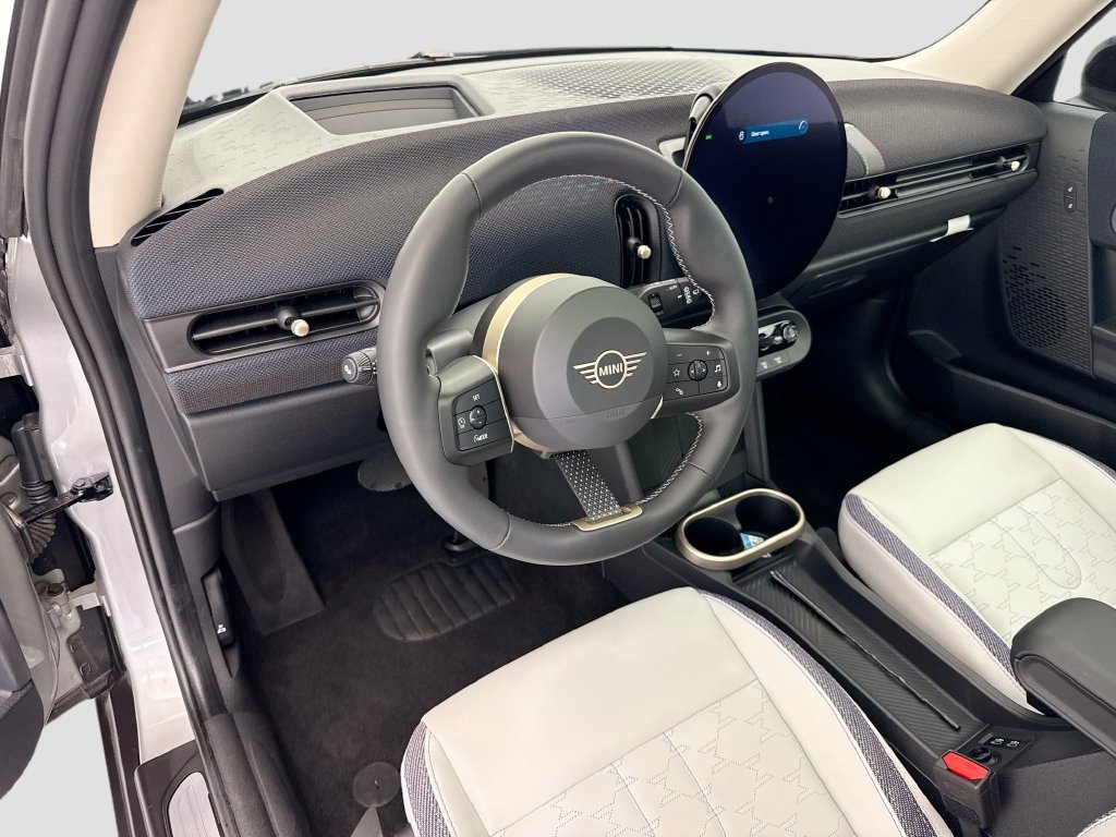 Used 2025 MINI Cooper S FWD image 9