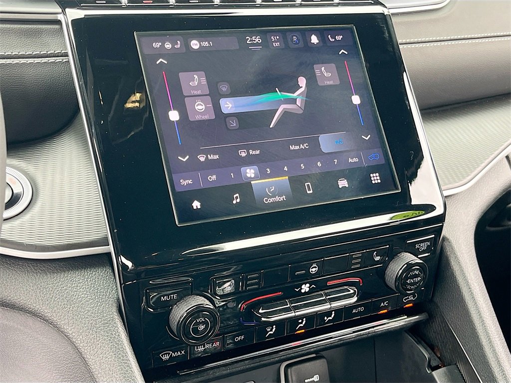 Certified 2025 Jeep Grand Cherokee Altitude image 15