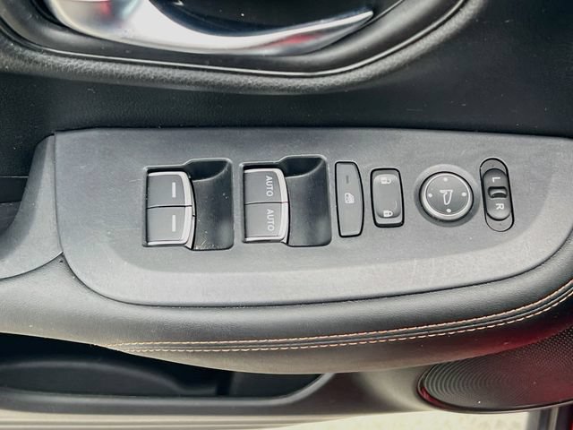 Used 2025 Honda HR-V Sport image 12