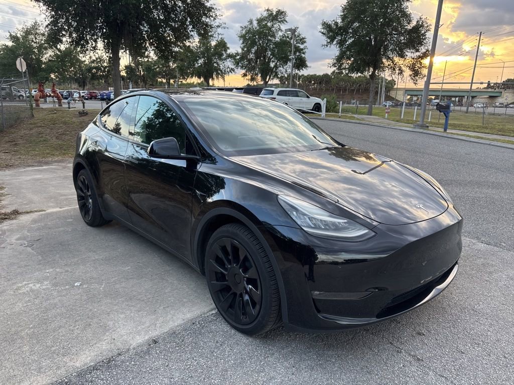 Used 2021 Tesla Model Y Long Range AWD/4WD image 4