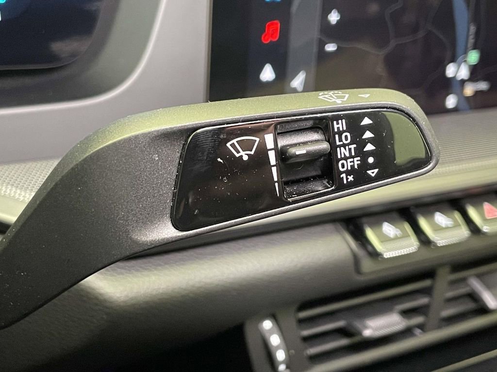 Certified 2025 Porsche 911 Carrera image 40