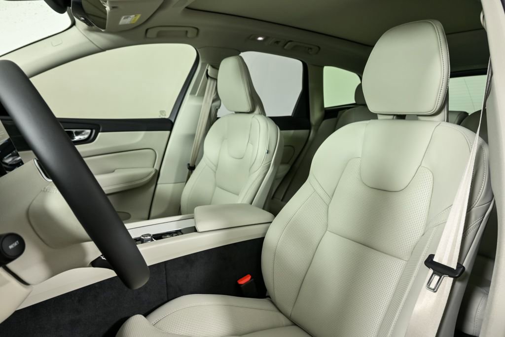 New 2026 Volvo XC60 B5 Ultra w/ Protection Package Premier image 5