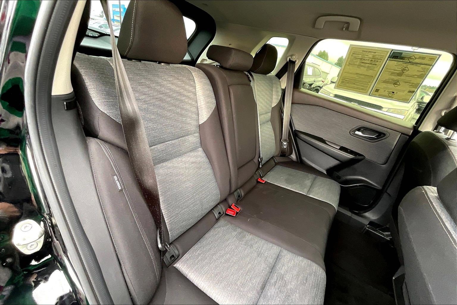 Used 2023 Nissan Rogue SV image 25