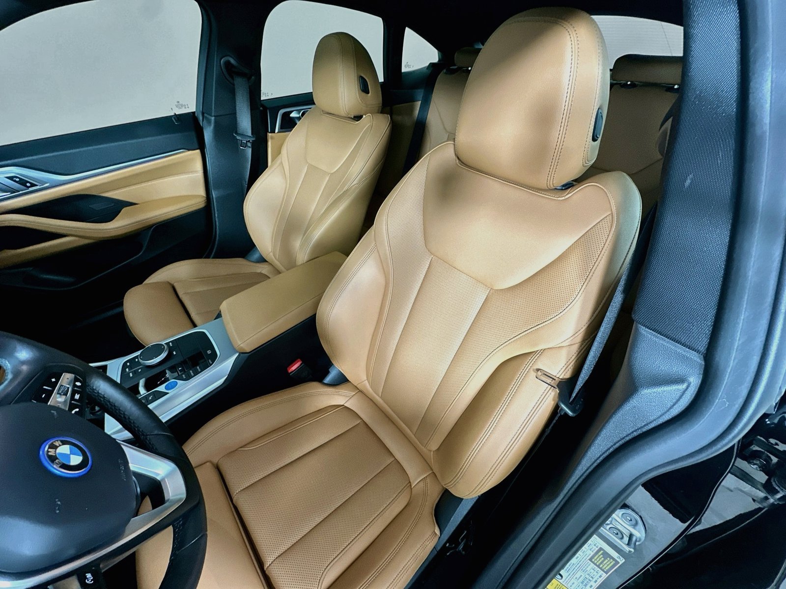 Used 2024 BMW i4 eDrive35 w/ Premium Package RWD image 34