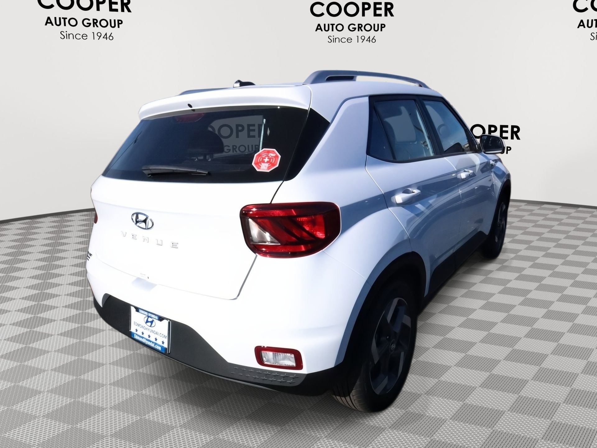 New 2026 Hyundai Venue SEL image 6