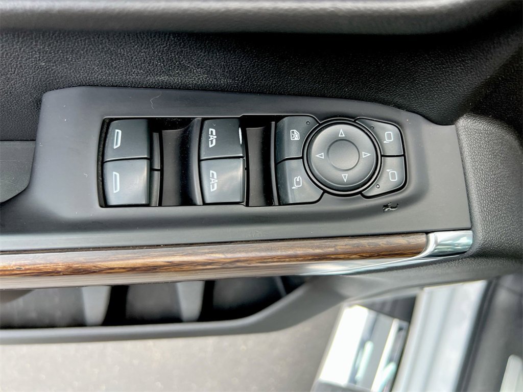 Certified 2019 Chevrolet Silverado 1500 High Country w/ High Country Premium Package image 20