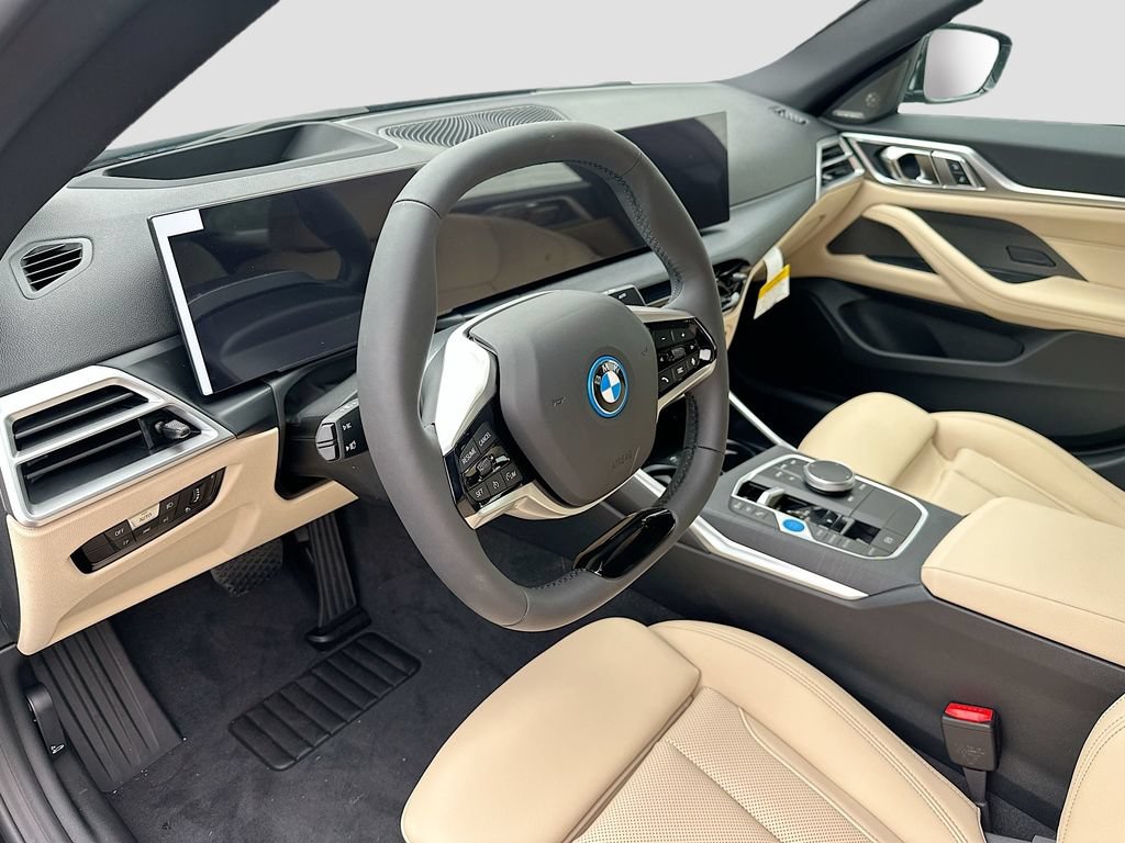 Used 2026 BMW i4 xDrive40i w/ Premium Package AWD/4WD image 9
