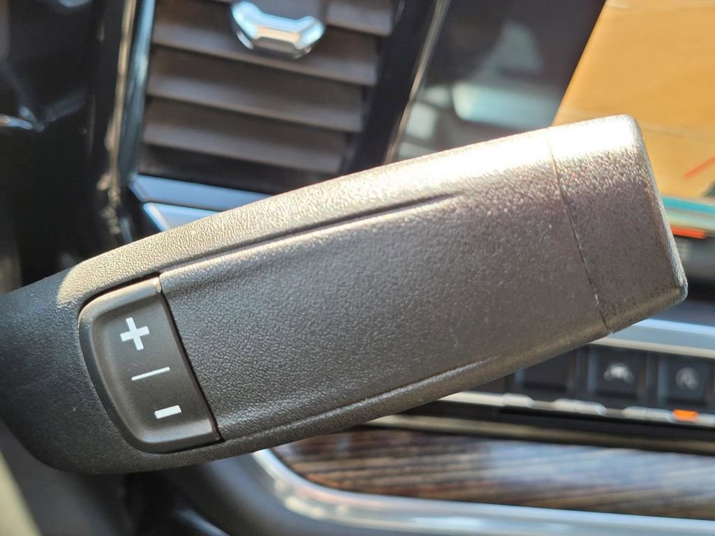 Used 2023 GMC Sierra 1500 SLE image 27