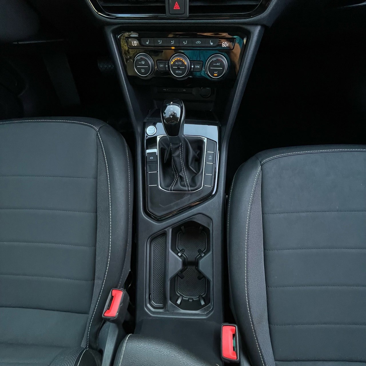 Used 2024 Volkswagen Taos SE image 21