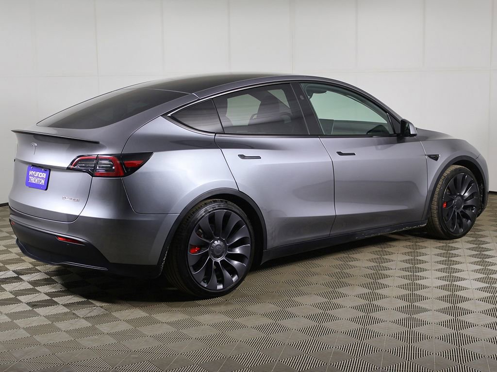 Used 2024 Tesla Model Y Performance AWD/4WD image 14