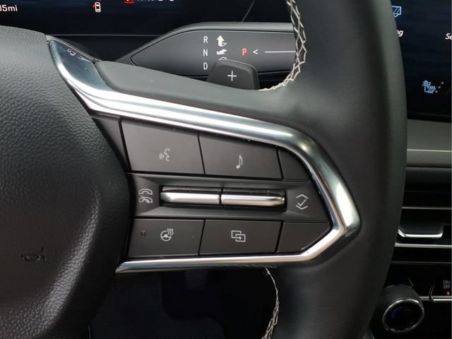 Used 2026 Chevrolet Traverse LT w/ Driver Confidence Package FWD image 22