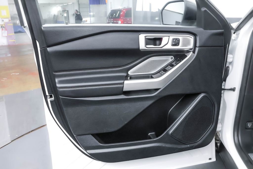 Used 2022 Ford Explorer Limited w/ Limited Technology Package image 20