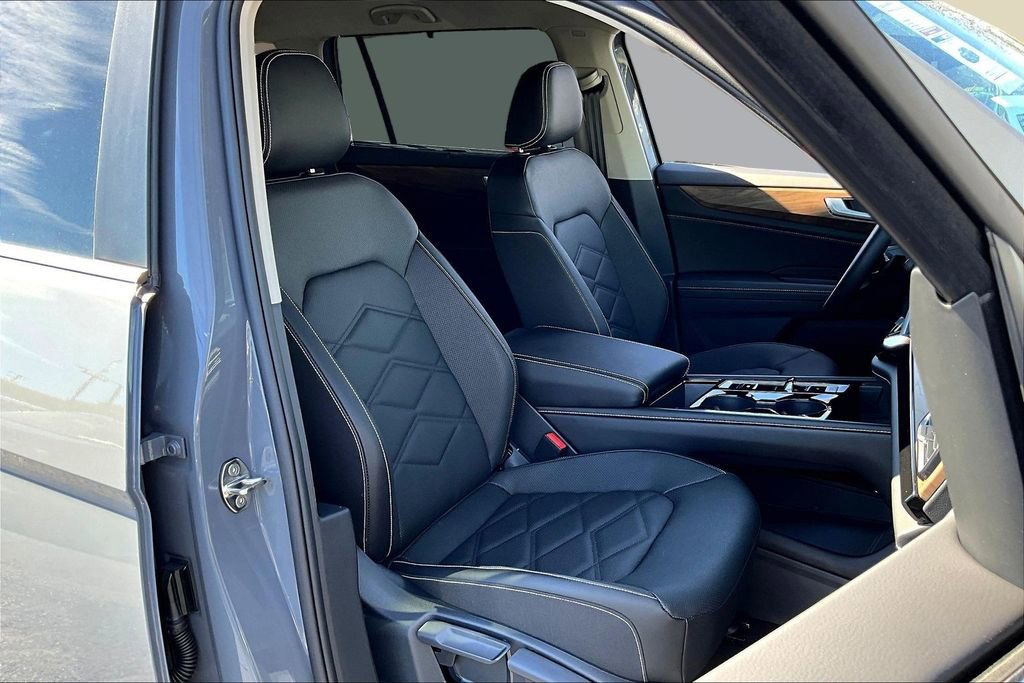 New 2026 Volkswagen Atlas SE image 28