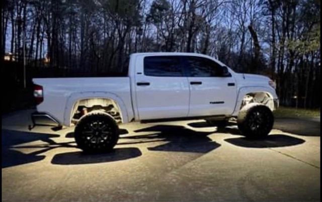 Used 2015 Toyota Tundra SR5 w/ SR5 Upgrade Package image 6
