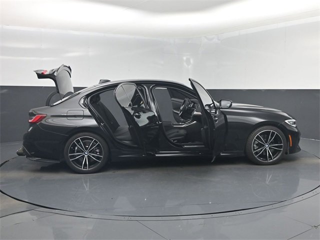 Used 2022 BMW 330i Sedan w/ M Sport Package image 61