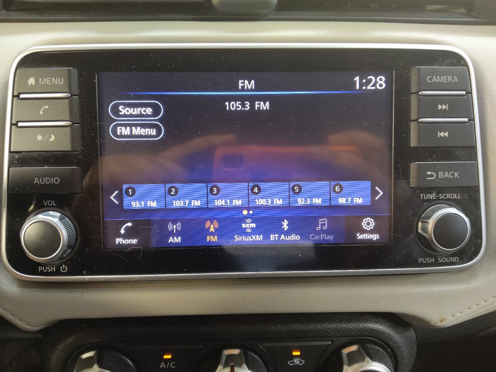 Used 2021 Nissan Versa SV FWD image 25