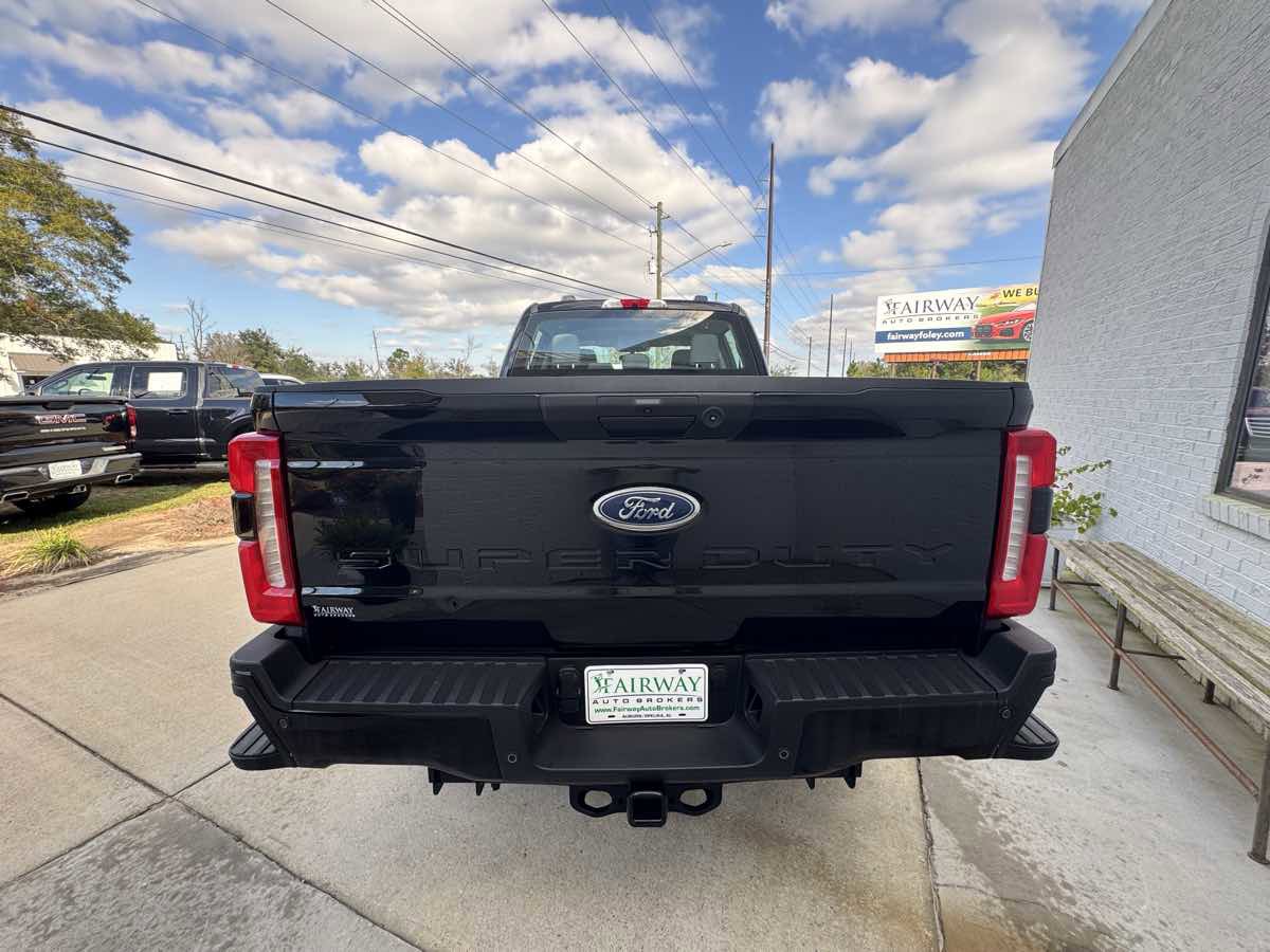 Used 2024 Ford F250 XL w/ STX Appearance Package image 6