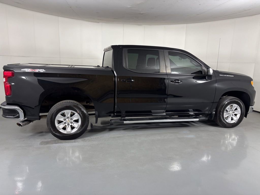 Used 2022 Chevrolet Silverado 1500 LT w/ LPO, Chrome Package image 11
