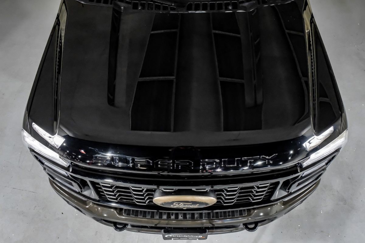 Used 2025 Ford F350 King Ranch image 39