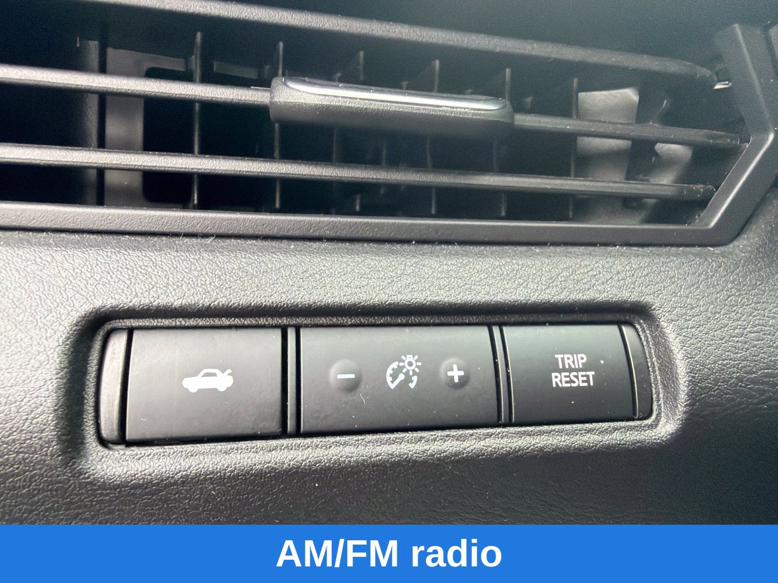 Used 2024 Nissan Altima 2.5 S FWD image 19