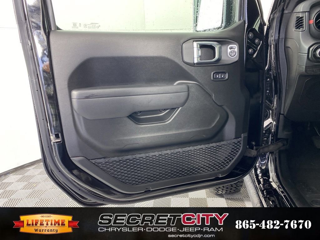 New 2026 Jeep Wrangler Unlimited Rubicon w/ Steel Bumper Group image 12