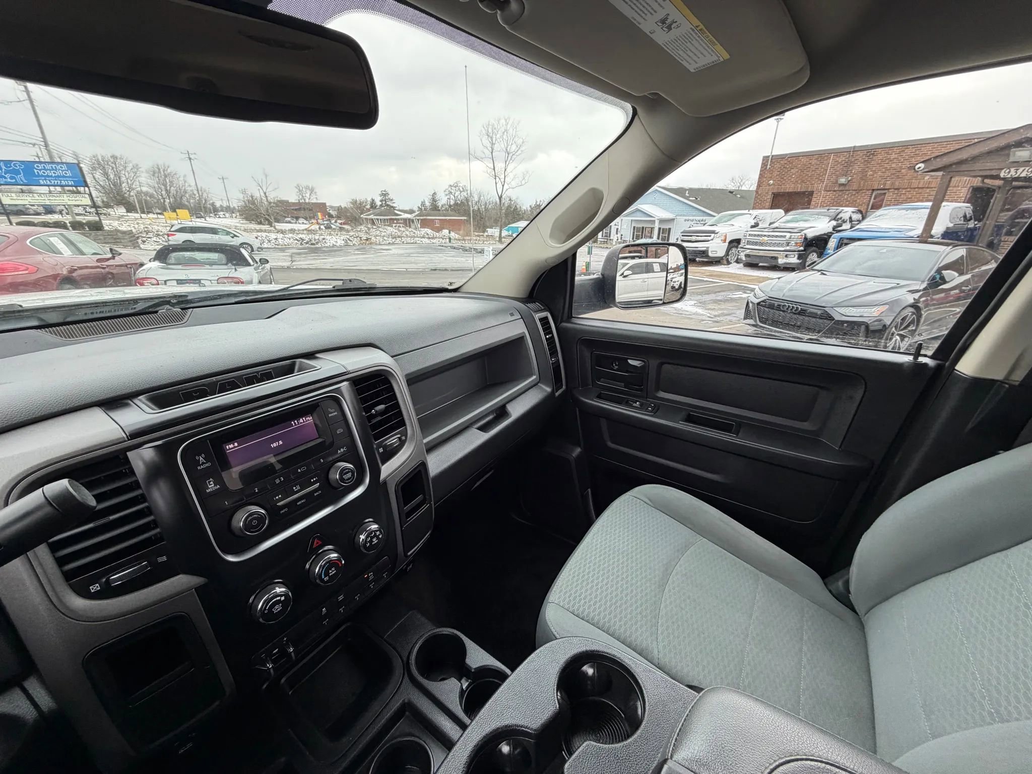 Used 2017 RAM 3500 Tradesman w/ Chrome Appearance Group image 13