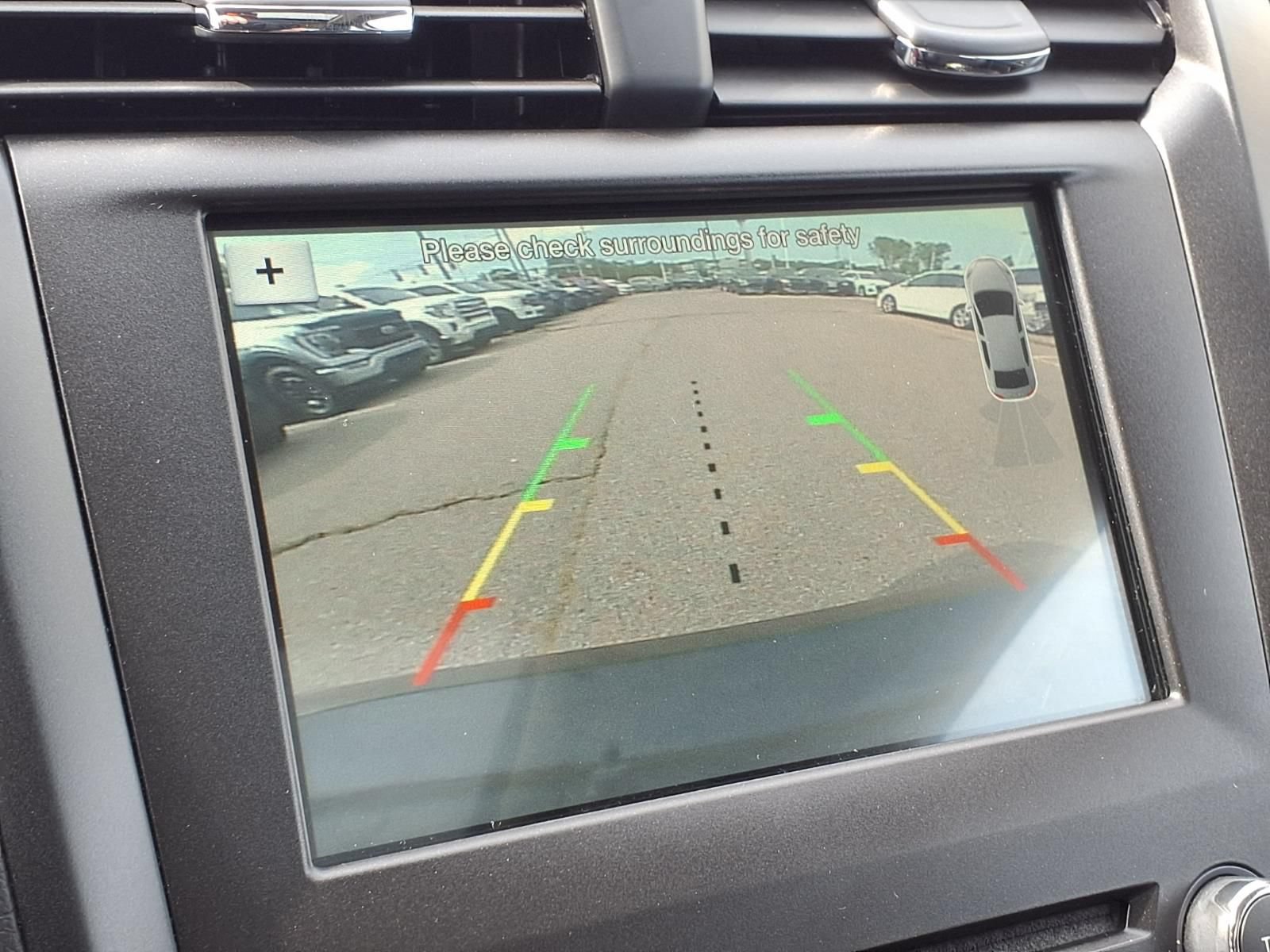 Used 2018 Ford Fusion SE w/ Equipment Group 201A FWD image 22
