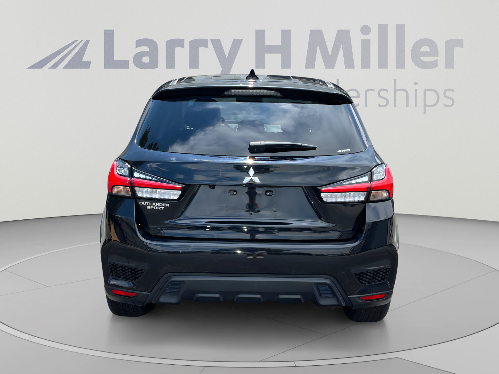 Used 2024 Mitsubishi Outlander Sport ES AWD/4WD image 4