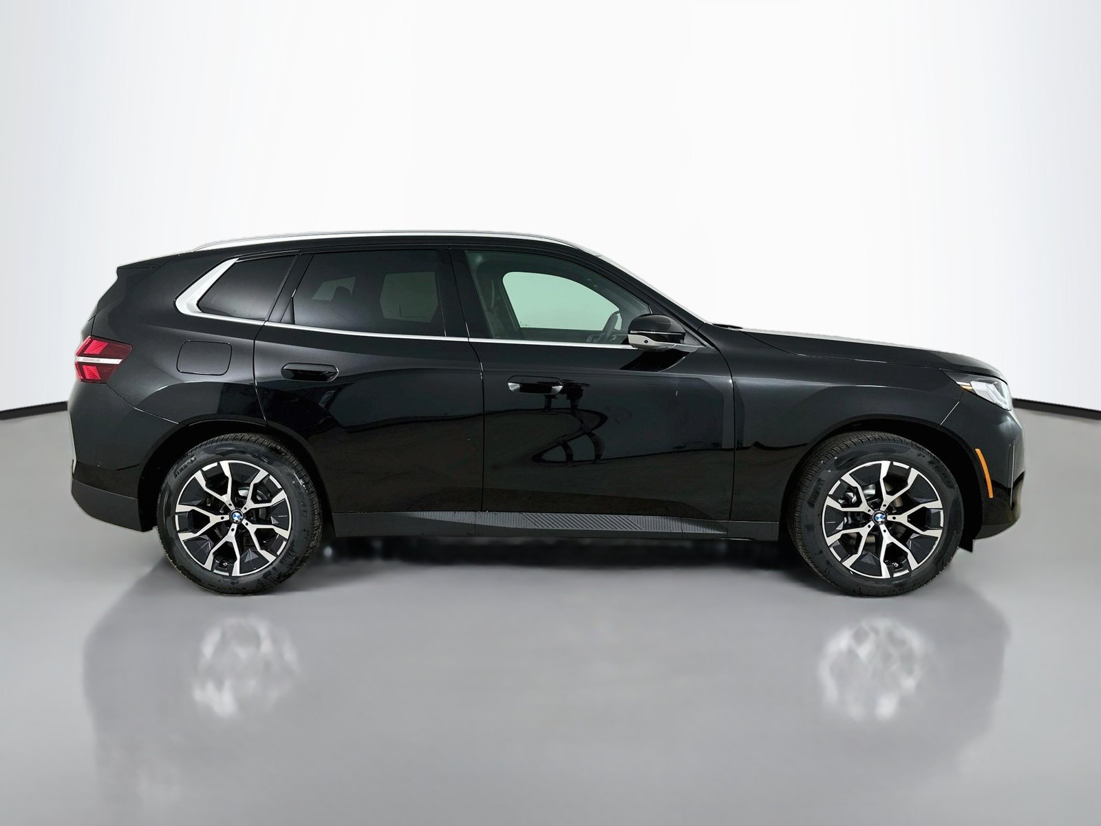 New 2026 BMW X3 xDrive30i w/ Premium Package AWD/4WD image 4