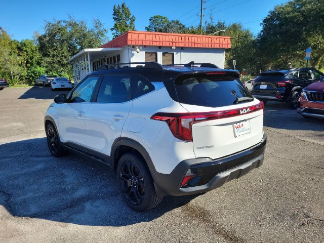 Used 2024 Kia Seltos X-Line AWD/4WD image 3