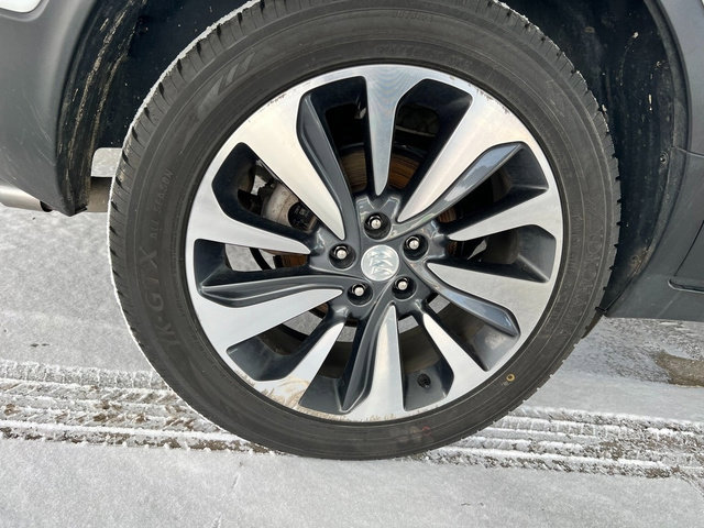 Used 2021 Buick Encore Preferred image 14