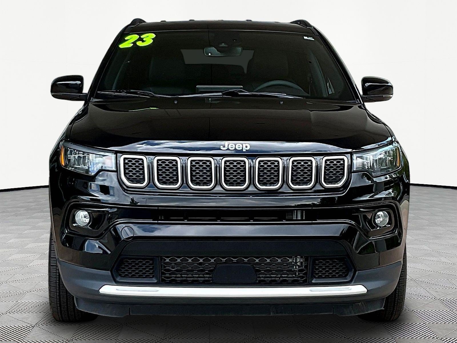 Used 2023 Jeep Compass Limited AWD/4WD image 2