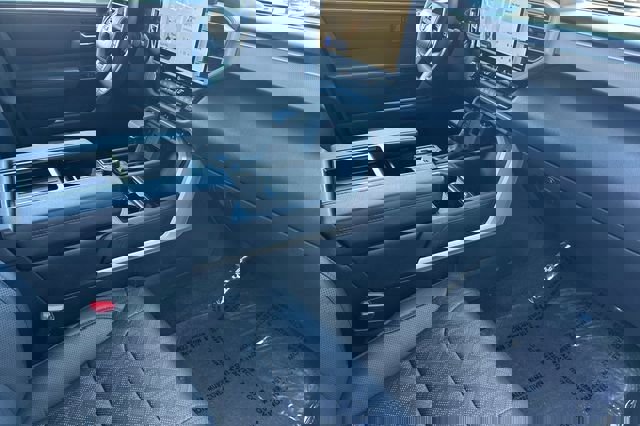 Used 2024 Toyota Tundra Limited w/ TRD Off-Road Package AWD/4WD image 17