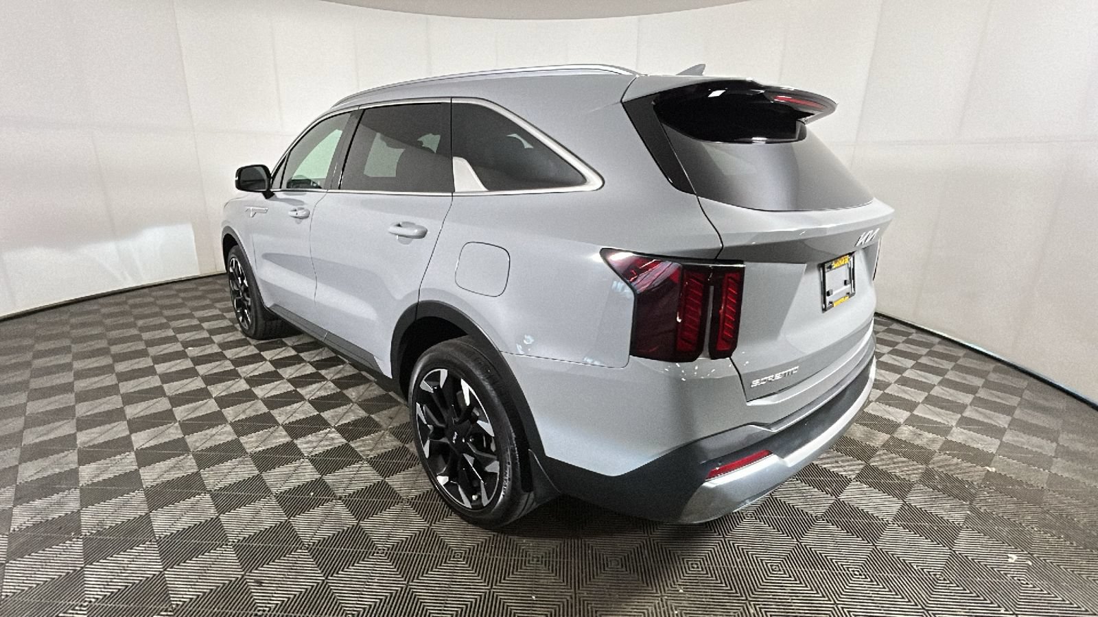 Used 2024 Kia Sorento X-Line EX AWD/4WD video 4