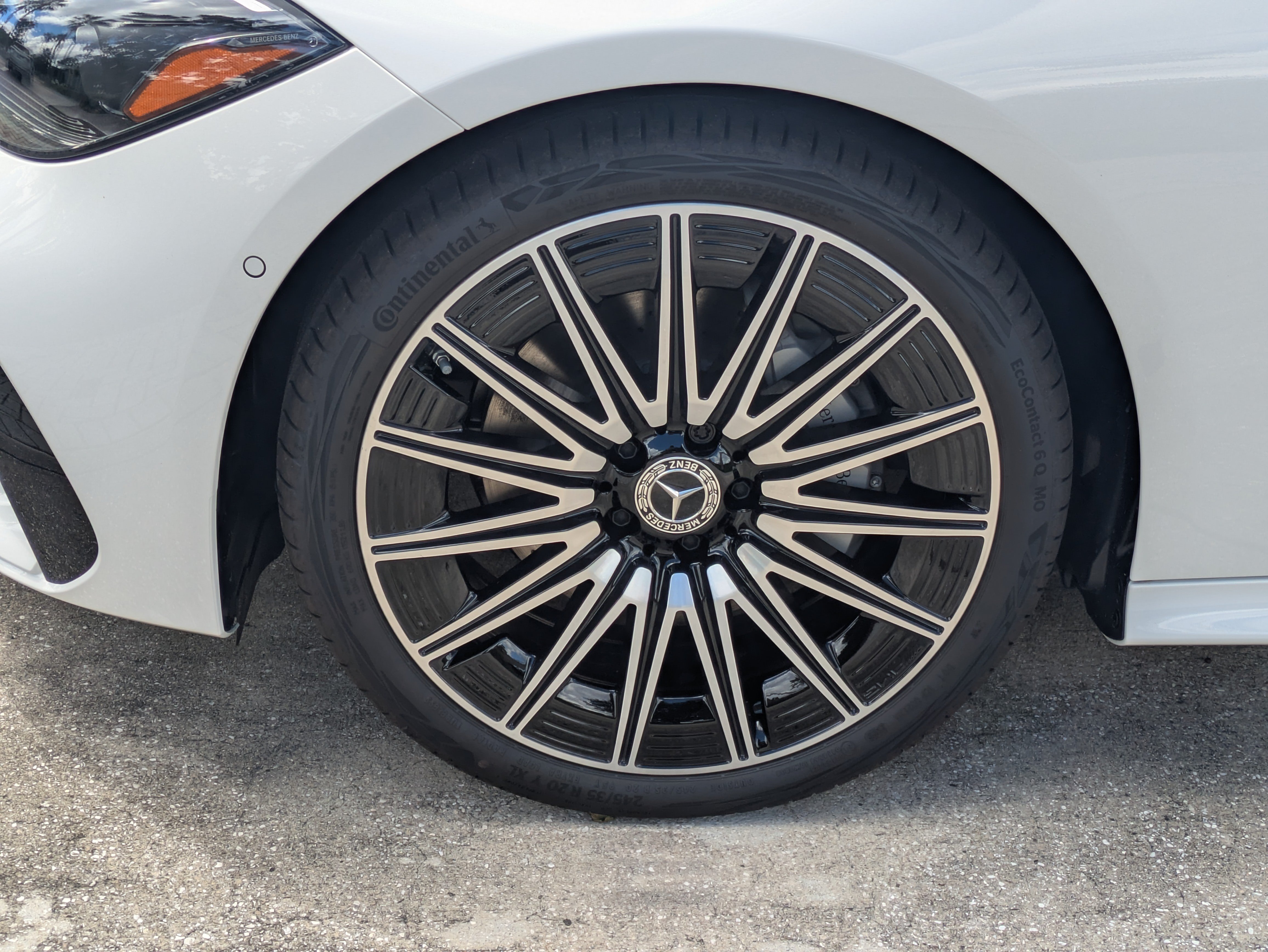 New 2027 Mercedes-Benz CLE 300 4MATIC Coupe image 10