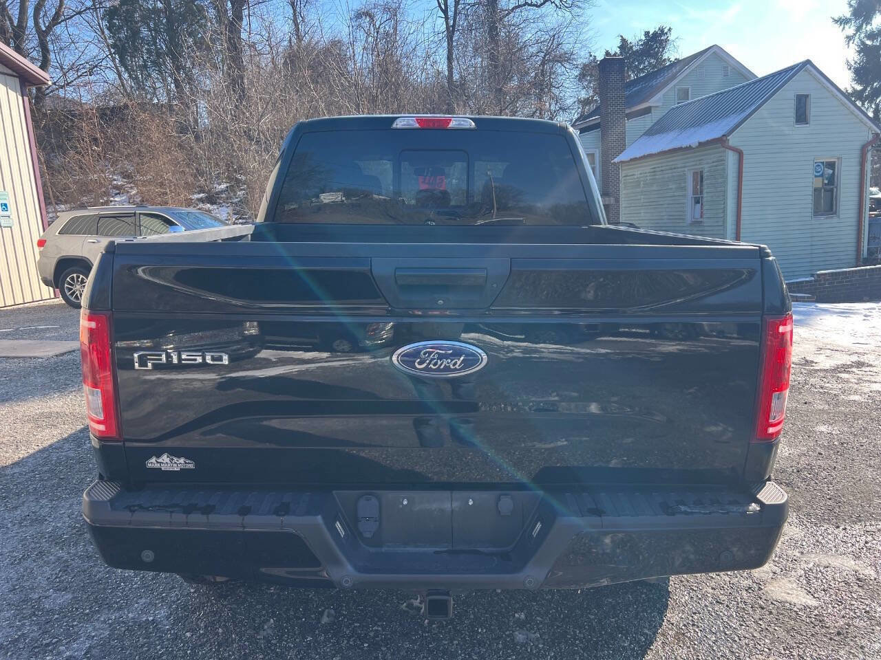 Used 2017 Ford F150 XLT w/ Equipment Group 302A Luxury image 7