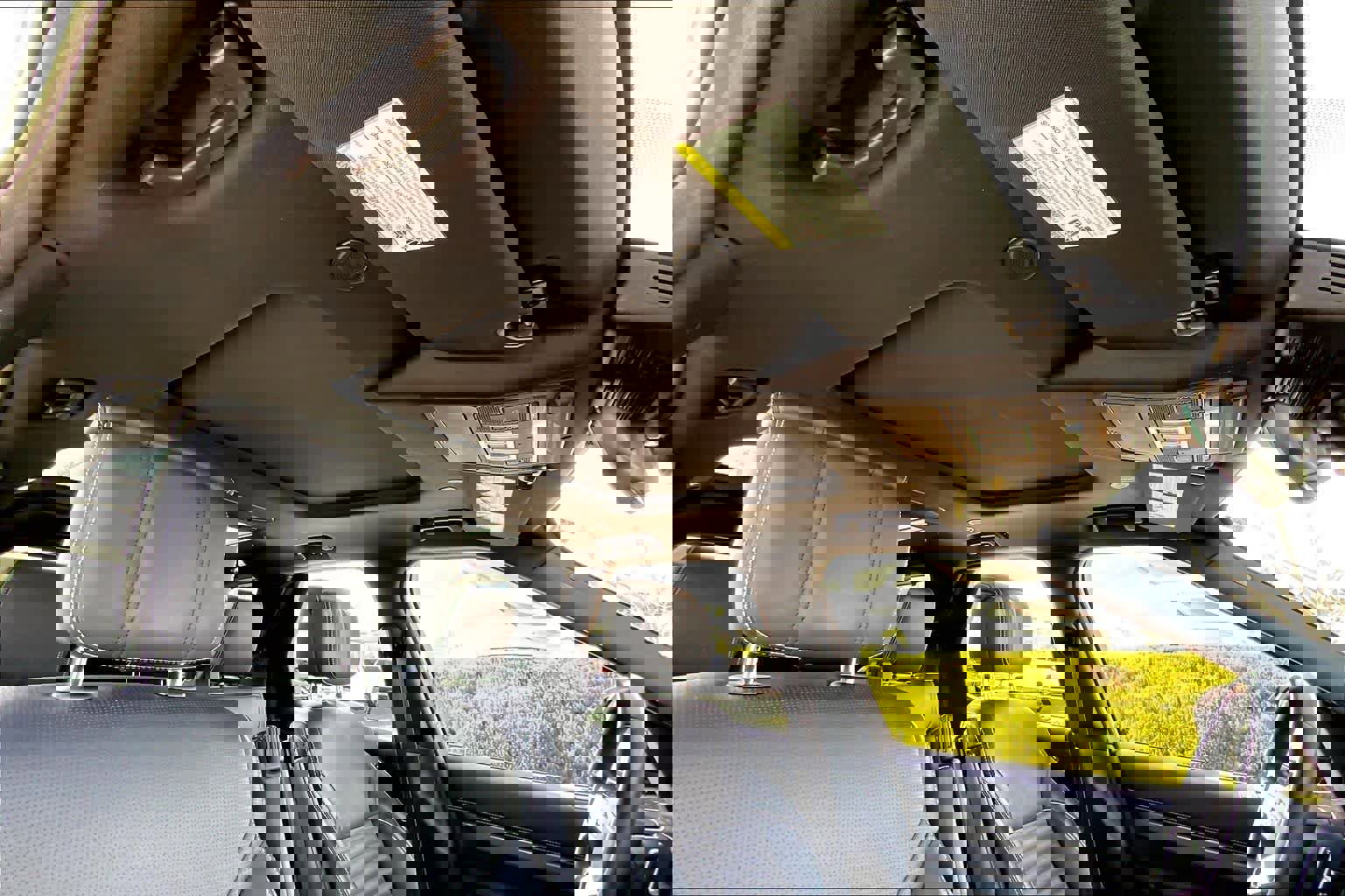 Used 2023 Land Rover Discovery Metropolitan Edition image 13